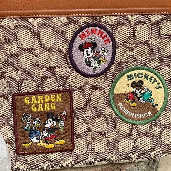 Authentic COACH 1941 signature jacquard/glovetanned leather zip top DISNEY Crosb - Picture 12 of 16